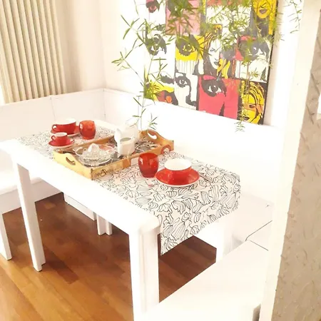 Sunny And Bright Near St Peter Square Apartment Rome